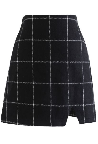 Mini-saia de botões preto com mistura de lã