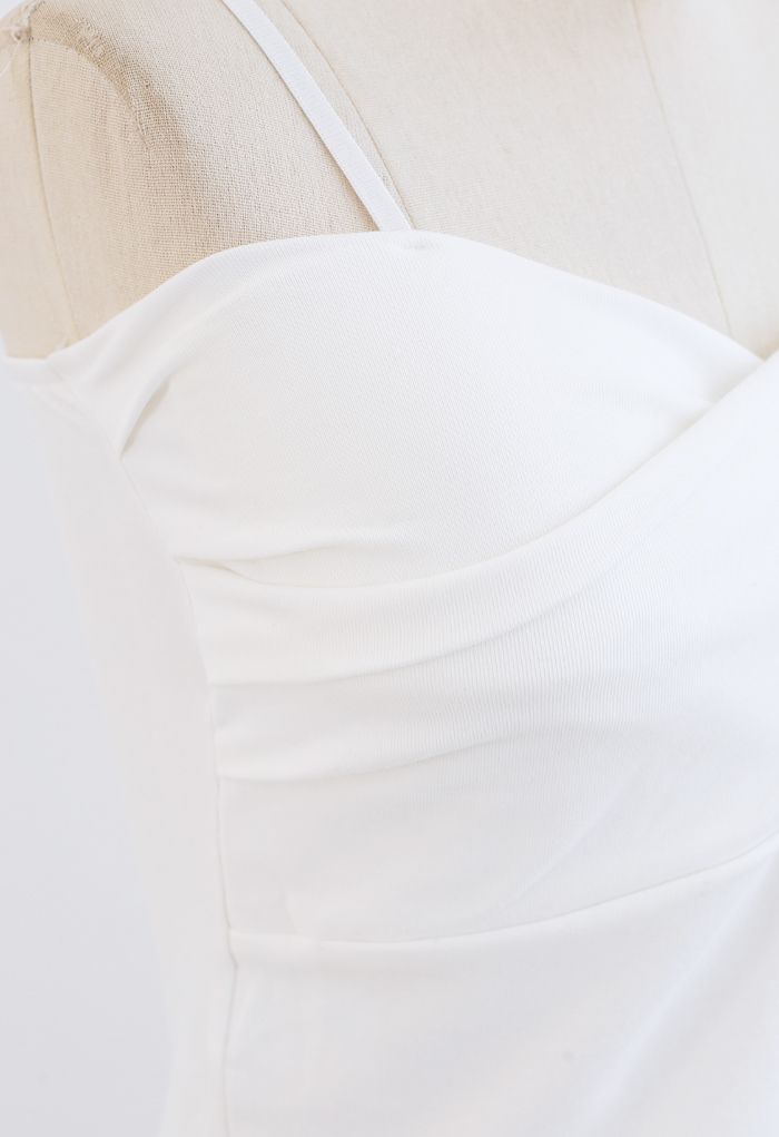 Camisola de cintura cruzada em branco