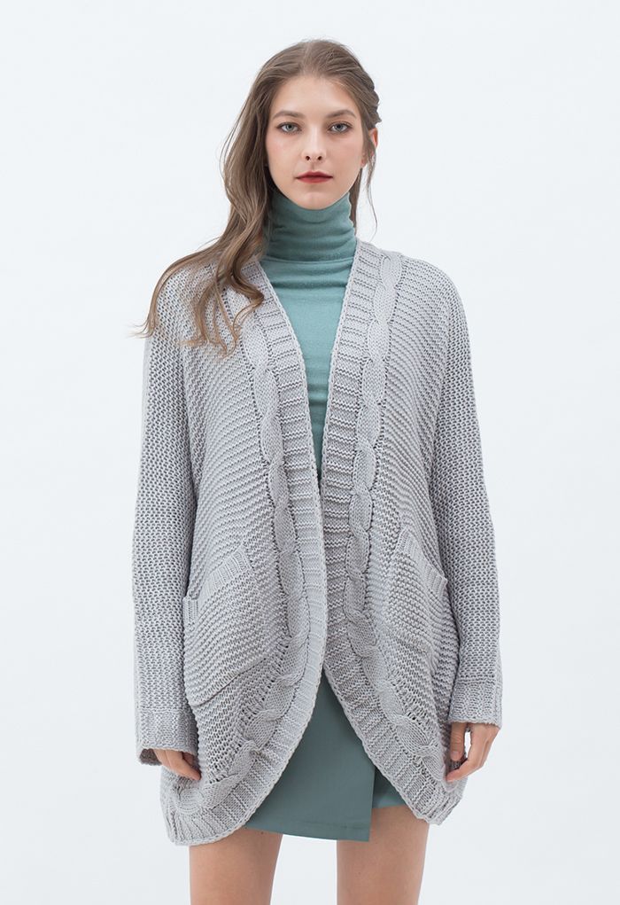 Cardigan de tricô com bolso frontal aberto em cinza