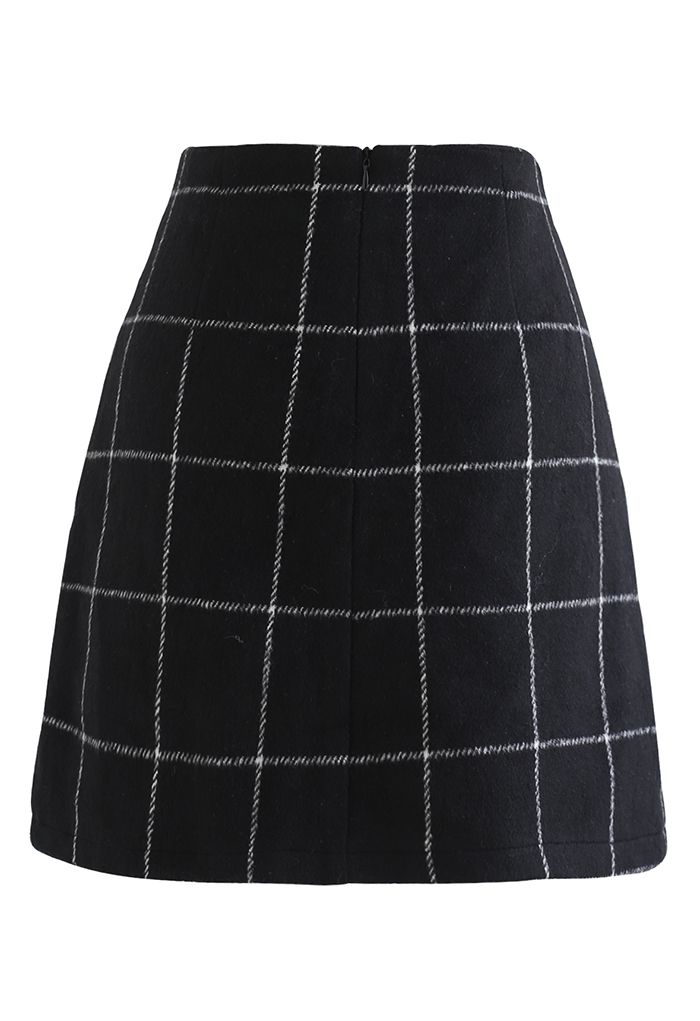 Mini-saia de botões preto com mistura de lã