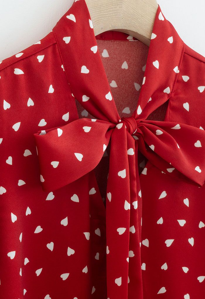 Falling Heart Self-Tie Bowknot Camisa de cetim em vermelho