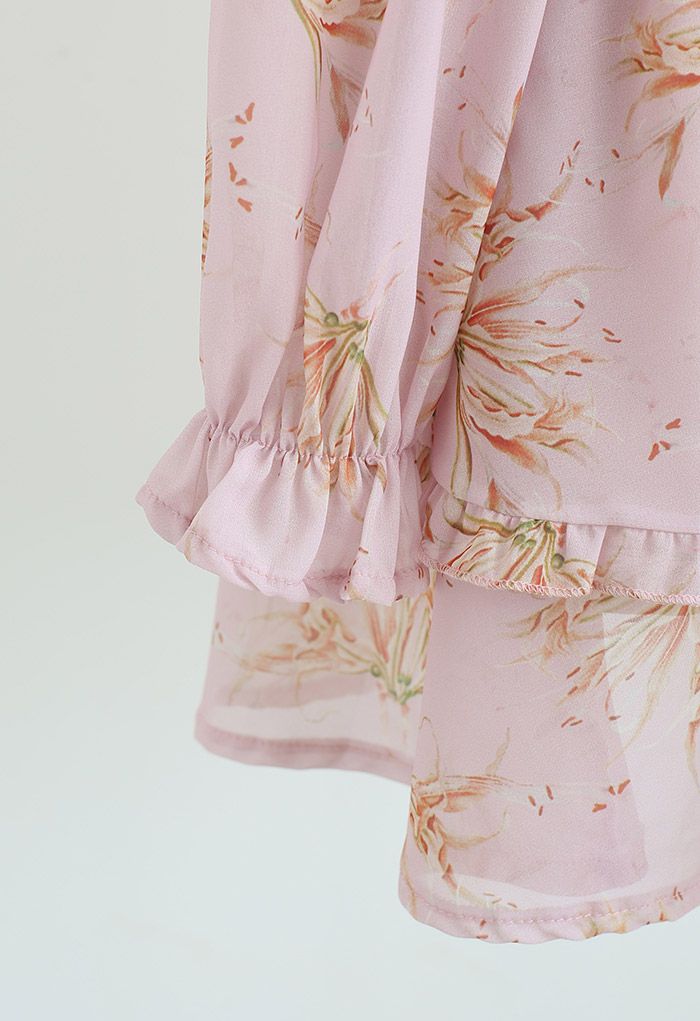 Minivestido de chiffon floral com nó de gravata na frente em rosa