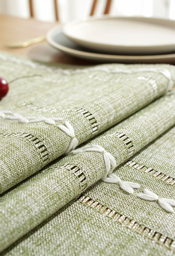 Caminho de mesa de borda de borla de tecido de linho cutwork em verde