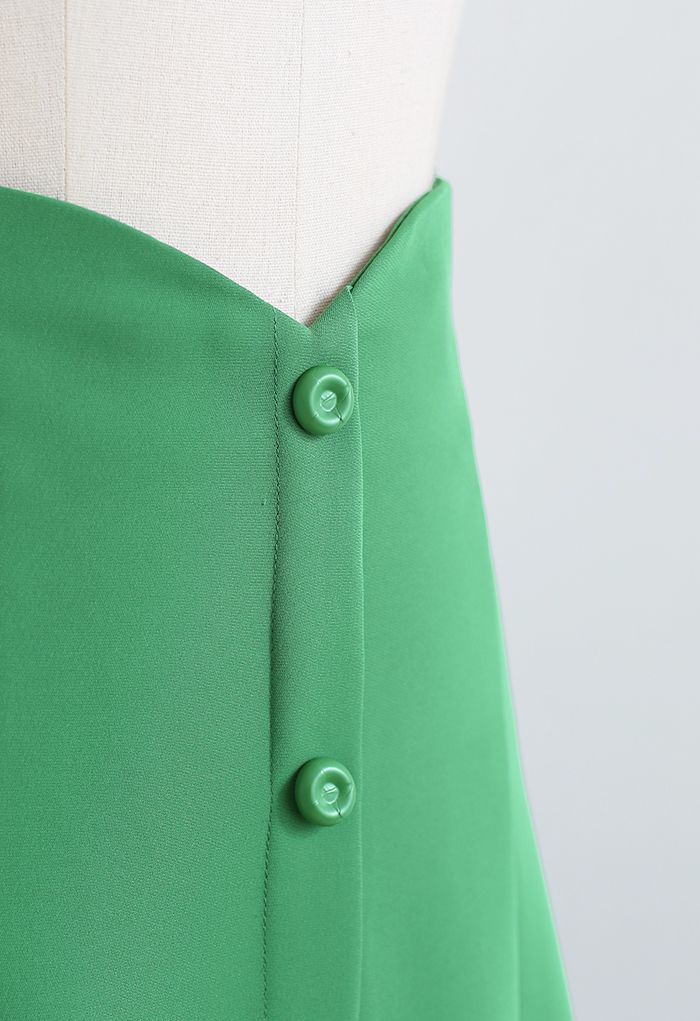 Saia midi flare cintura alta com botões em verde