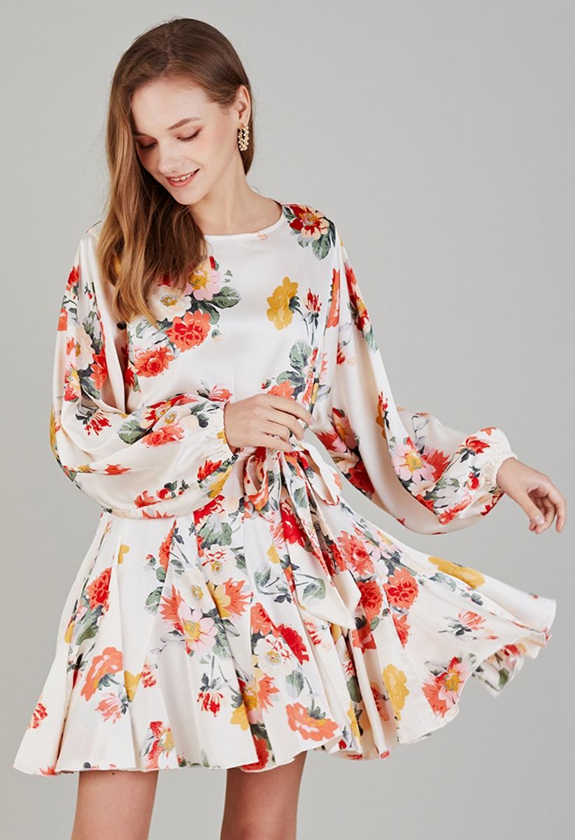 Dreamy Bouquet Printed Bubble Sleeves Frilling Dress in Cream