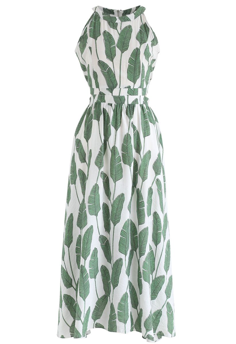 Vestido de verão com estampa de folha de palmeira e decote halter em verde